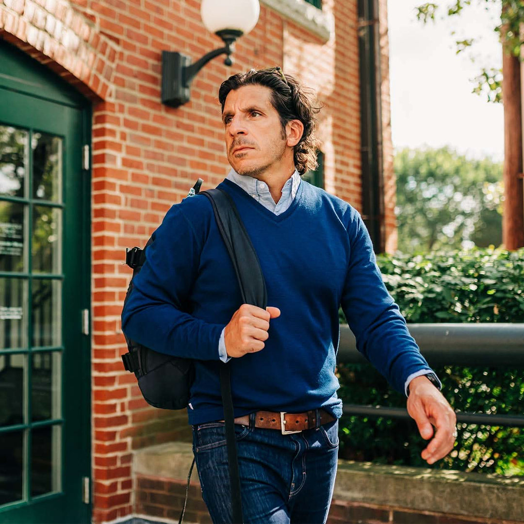 Midweight - Men's Long Sleeve V-Neck 100% Merino Wool - Black / 2XL Midweight - Men's Long Sleeve V-Neck 100% Merino Wool - Black / 2XL