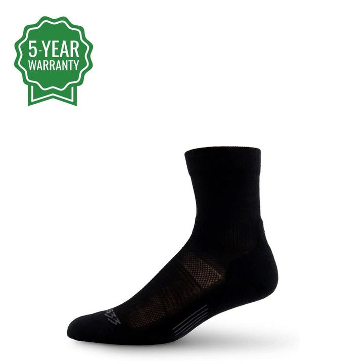 Mini Crew performance wool cushioned running socks #color_black